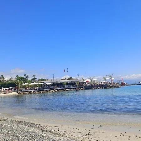 Oree Du Cap 2 Pieces Climatise Classe 52 M2 Terrasse 20m2 Plages Piscine Avec Parking Privatif Daire *