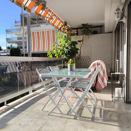 Seli 2 Pieces Classe 52 M2 Terrasse 20m2 Plages Piscine Juan Parking *