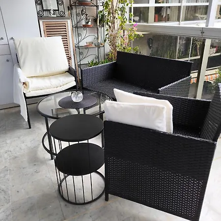 OREE DU CAP 2 pièces CLIMATISÉ CLASSÉ 52 M2 terrasse 20m2 PLAGES PISCINE ANTIBES avec PARKING PRIVATIF *